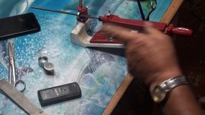 Точилка ЖУК. Затачиваем старые ножницы. (1)