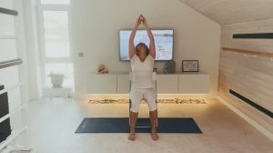 ПодЗарядка на стуле с элементами силового пилатеса