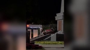 Дети играли с венками на на мемориале в парке Победы