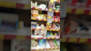 Покупаем еду одного цвета