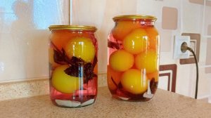 Маринованные помидоры с базиликом и чесноком. Рецепт.