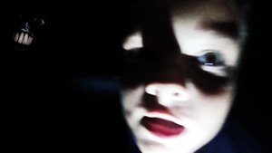 1 Сезон 1 серия  - Существо в доме