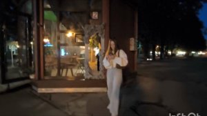 Принесла котёнку  рыбку с работы