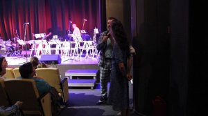 🎤