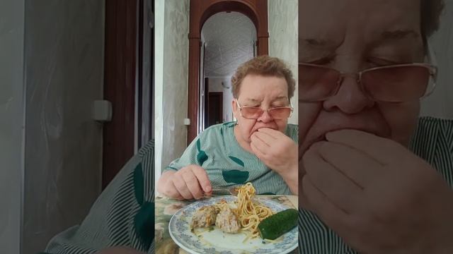 Мугбанг, Завтрак, Приятного аппетита всем смотреть онлайн