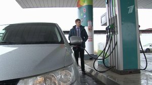 В российском правительстве приняли решение продлить запрет на экспорт бензина