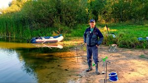 Рыбалка на фидер и кружки в заливе реки Волга. Август-2025