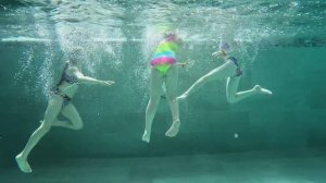 Все любят плавать 2