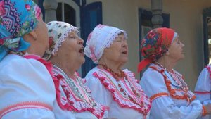 Ансамбль «Тополына»: «Калына-малына, чом ты нэ вродыла»