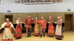 "На улице веется"