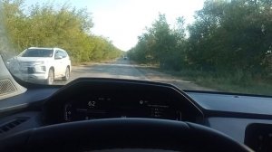 кряхтит люк Changan uni-s