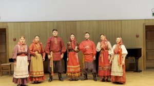 "Бежал Ванюша ли-то дорожкой"