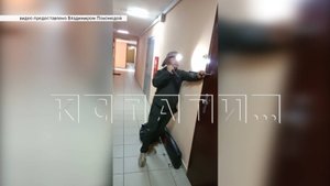 Жителю, который много спорил с председателем ТСЖ, залили клеем замки на двери в квартиру