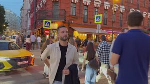 Москва в 4K 🌆 Летняя прогулка по столице — красивые девушки, стиль, вечерние огни и атмосфера 2025