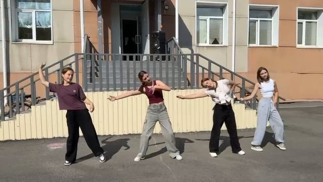 Лагерь 2015. Танец вожатых смотреть онлайн