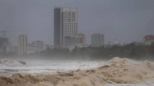 Тайфун «Кадзики» переместился из Китая во Вьетнам. Три человека погибли и тринадцать пострадали