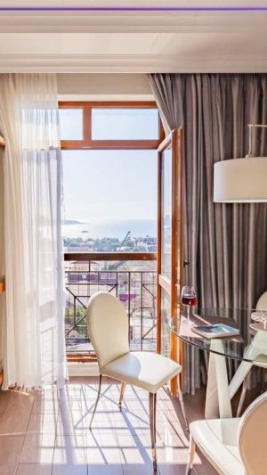 Квартира в Геленджике цена 27.5 млн.р. Элитный ЖК "Кристалл". Квартиры в Геленджике без лишних слов.