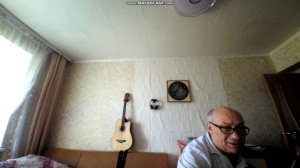 19. 1.39. Они говорят , не опозорься  ,  чудак-человек