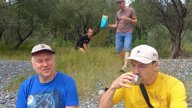20250812_124258 - привал с чаепитием на берегу Катуни в Аскатской долине