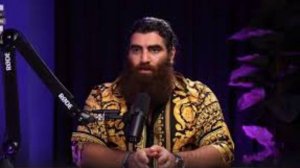 Блогеру Арсену Маркарян грозит до пяти лет лишения свободы или штраф от 2 до 5 миллионов рубле