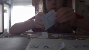 распаковка бумажных сюрпризов