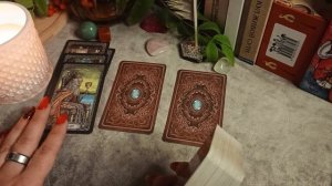 темный Особняк или все таки ехидный?