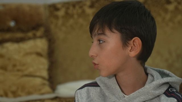 Муса и Раяна помогают маме за вознаграждение. Кто заработает больше? смотреть онлайн