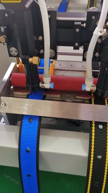 Программируемый автоматический станок для лазерной резки и перфорации 828Q смотреть онлайн