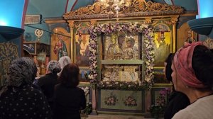 Ночная Литургия в Малой Гефсимании - перед переносом Плащаницы Богородицы в Большую Гефсиманию