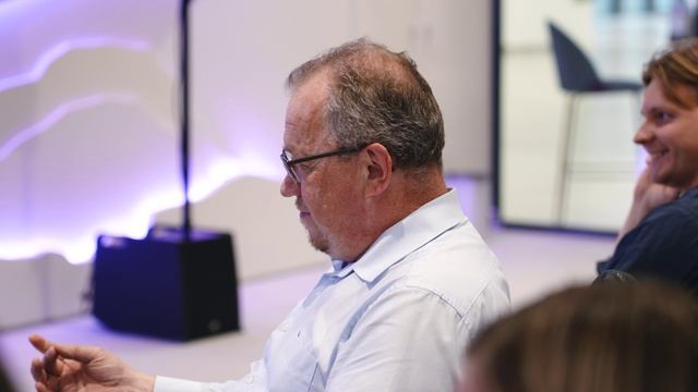 Видеоролик смотреть онлайн