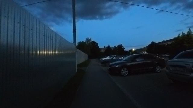 Ленина-Тихий, заборы рядом с храмом, спорткомплекс