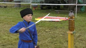 Соревнования по рубке шашкой «Казарла» прошли на территории Казачьего конного клуба им. Д. Донского