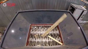 Измельчение досок на двухвальном шредере ТОР 2.30.1000