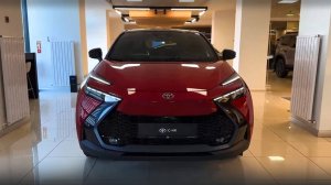 Toyota C-HR 2025 обзор