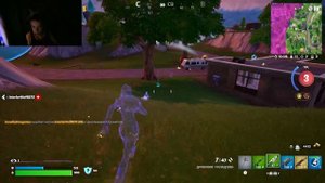 учусь играть в фортнайт на геймпаде