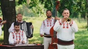 Хора лэутеряскэ