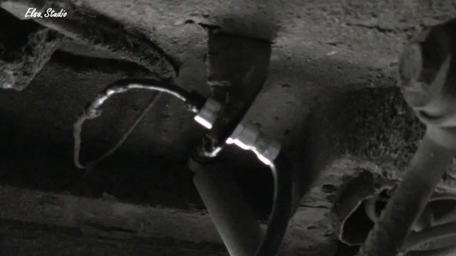 Замена заднего тормозного шланга ВАЗ 2101 - 2107 смотреть онлайн