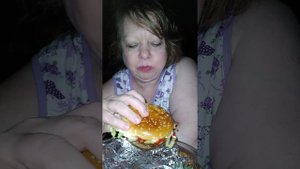 Мукбанг на ночь