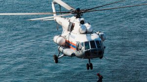 Сотрудники МЧС ищут мужчину, которого унесло на бочке из-под топлива в Охотское море в Хабаровске