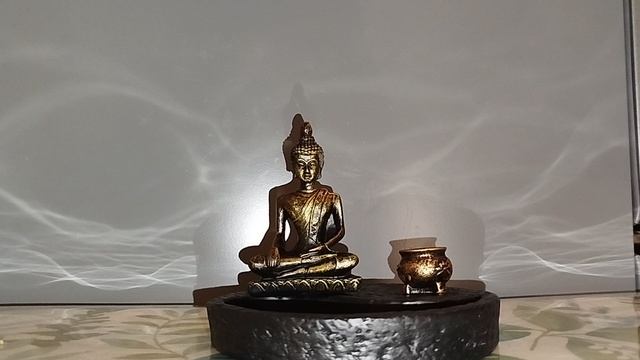 Буддизм. Буддийские притчи - О бедной женщине, преподнесшей в дар кусок полотна смотреть онлайн