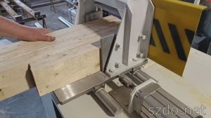 Нарезание профиля на шипорезном станке ШС-3М для ящичной тары