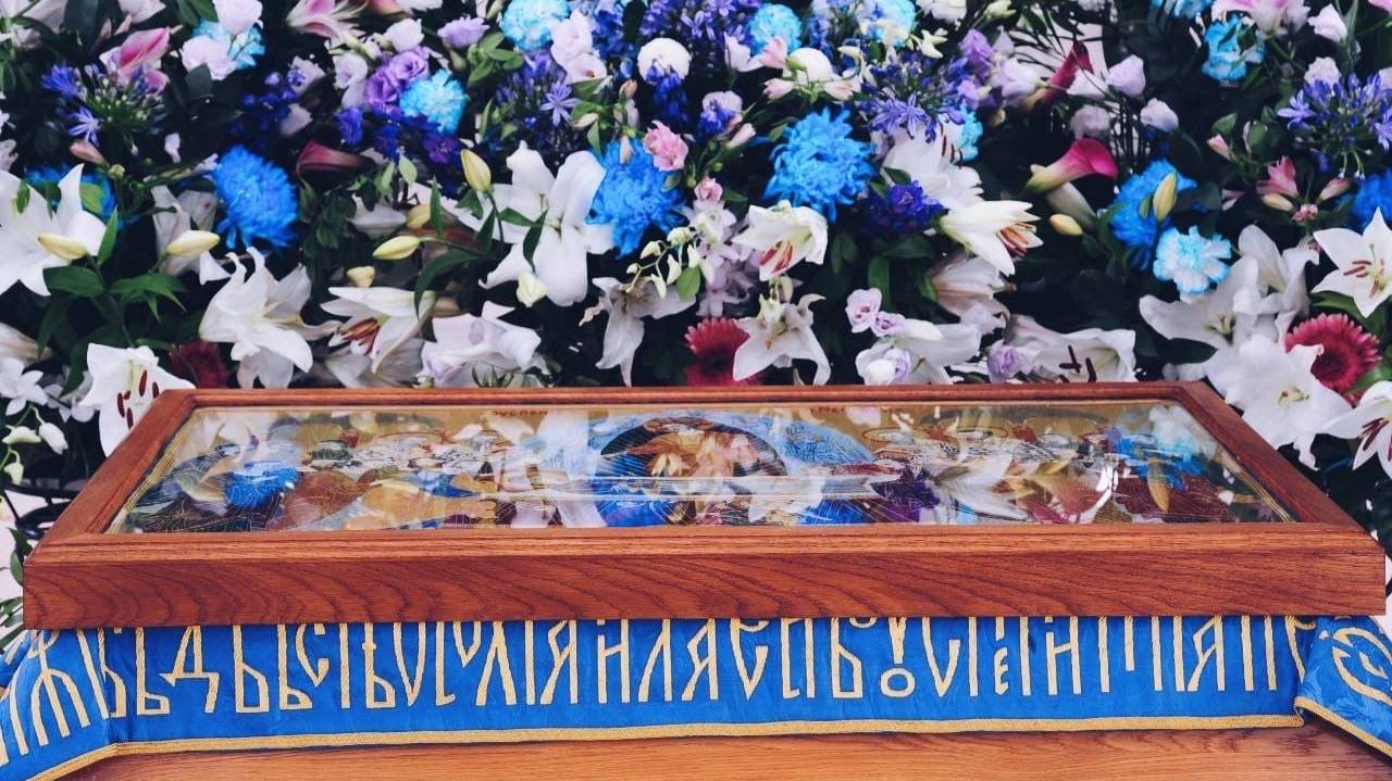 Всенощное бдение с чином погребения. Успение Пресвятой Владычицы нашей Богородицы и Приснодевы Марии смотреть онлайн