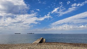 Йога на море