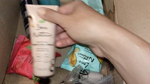 Заказ Орифлэйм каталог 11/2025 . 
пролитый шампунь (((