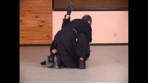 ТЕХНИКА ДЗЮДЗЮЦУ. Основы партера (нэ-вадза) в Дзинэнкан (ОЗВУЧКА)
