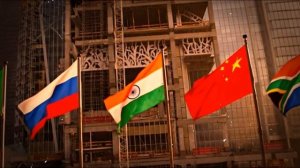 Индия и Китай теперь друзья? БРИКС против G7! Закат американской империи?
