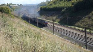 Тепловозы 2ТЭ116У-0284Б/0103Б и 2ТЭ10М-2809. Двойная тяга на подъёме. Звук 10Д100.