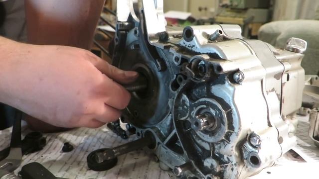 Переборка двигателя мопеда (Часть 1) смотреть онлайн