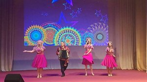 МУЖИЧОК С ГАРМОШКОЙ – ОЛЕГ МОЛЧАНОВ И ШОУ-ГРУППА "ВЕРНИСАЖ"  22.08.25г