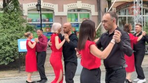 💃 Уссурийск присоединился к международному флешмобу аргентинского танго